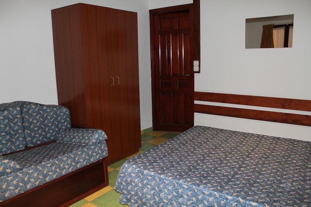 Leon Dormido Rooms & Apartments Polop Exterior photo